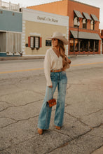 Load image into Gallery viewer, The Happi Jeans