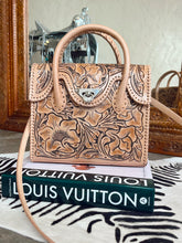 Load image into Gallery viewer, The Que Chula Dos Botones Bag