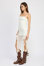 Load image into Gallery viewer, LACE TUBE DRESS WTIH RUFFLE DETAIL