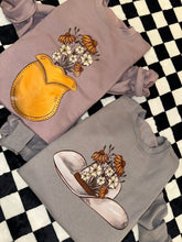 Load image into Gallery viewer, Floral Silver Belly Hat Crewneck