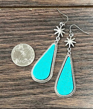 Load image into Gallery viewer, Turquoise Spur Earrings