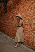 Load image into Gallery viewer, The Barstow Skirt Set