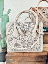 Load image into Gallery viewer, The Que Chula Dos Botones Bag