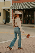 Load image into Gallery viewer, The Happi Jeans