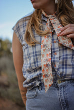 Load image into Gallery viewer, Mustang Meadows Silk Twilly Western Scarf