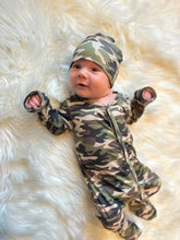 Load image into Gallery viewer, NEWBORN camo sleeper Set