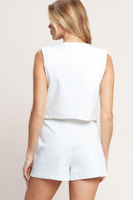 Load image into Gallery viewer, ALL EYES ON YOU WOVEN SKORT