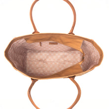 Load image into Gallery viewer, Yellowstone Bunkhouse Amber Weekender Bag