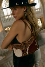 Load image into Gallery viewer, Myra Yellowstone Timberline Handtooled Bag in Walnut Brown