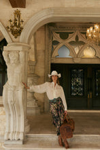 Load image into Gallery viewer, Myra Redmont Leather Traveller Bag in Amber Brown