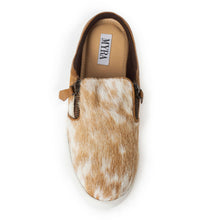 Load image into Gallery viewer, Warmth Sneaker