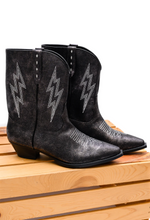 Load image into Gallery viewer, Bowie Metallic Boot in Black