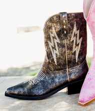 Load image into Gallery viewer, Bowie Metallic Boot in Black