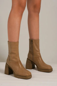 THE FOSTER CHUNKY HEEL BOOTS