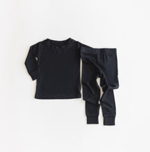 Load image into Gallery viewer, Essential Two Piece Pajama Set