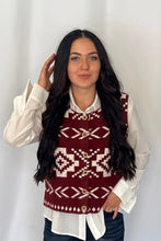 Load image into Gallery viewer, Southwestern Button-Up Wool Vest - large remains