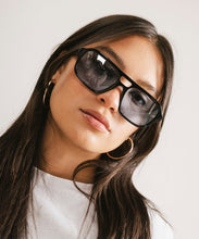 Load image into Gallery viewer, Beau Aviator Sunglasses
