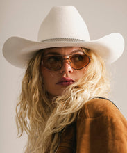 Load image into Gallery viewer, Sienna Aviator Sunglasses