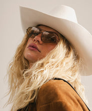Load image into Gallery viewer, Sienna Aviator Sunglasses