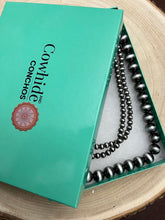 Load image into Gallery viewer, Western Faux Sterling Pearl Necklace Set - Layered 3 strand set