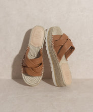 Load image into Gallery viewer, Rebel - Strappy Platform Sandal