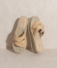 Load image into Gallery viewer, Rebel - Strappy Platform Sandal