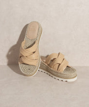 Load image into Gallery viewer, Rebel - Strappy Platform Sandal