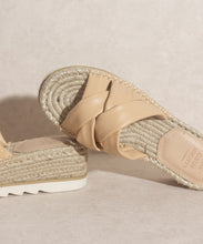 Load image into Gallery viewer, Rebel - Strappy Platform Sandal