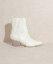 Load image into Gallery viewer, Dawn   Paneled Western Bootie