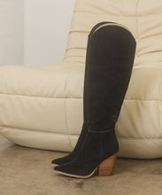 Load image into Gallery viewer, Clara   Knee High Western Boots
