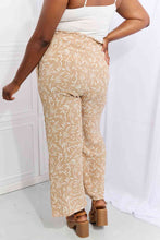Load image into Gallery viewer, Heimish Right Angle Full Size Geometric Printed Pants in Tan