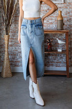 Load image into Gallery viewer, Veveret Slit Mid Rise Waist Denim Skirt