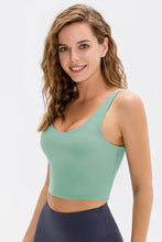 Load image into Gallery viewer, Cropped Scoop Neck Active Tank Top