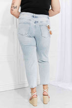 Load image into Gallery viewer, Vervet by Flying Monkey Stand Out Full Size Distressed Cropped Jeans